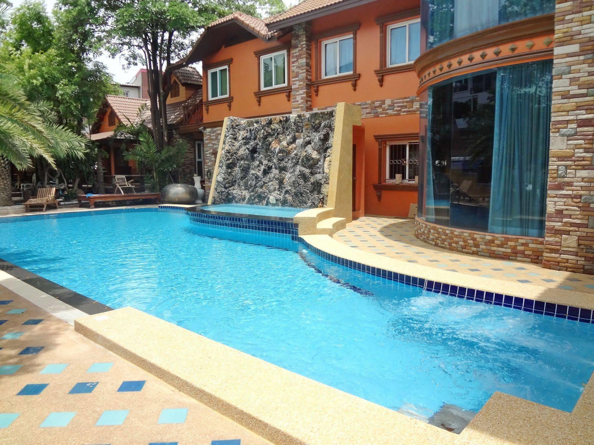 Khunsri Resort Art Boutique Hotel Pattaya Dış mekan fotoğraf